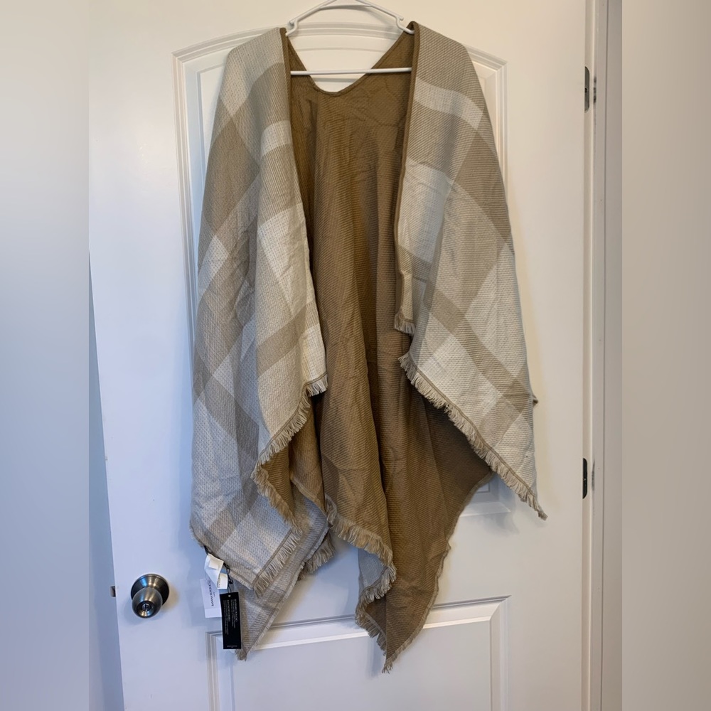 Banana Republic OS poncho